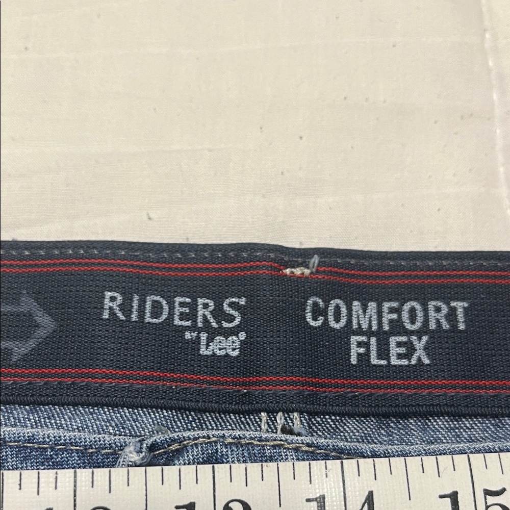 Riders by Lee Men's Deep Blue Denim Shorts - Picture 2 of 12